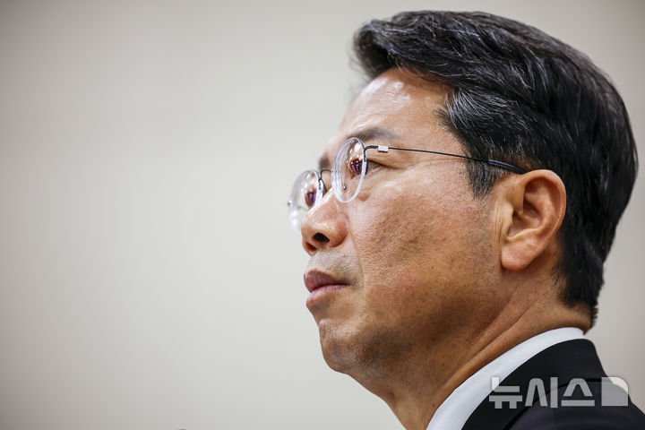 김승원 법무장관 후보자 인사청문보고서, 9월 17일 법사위서 여당 주도로 채택—야당 퇴장으로 절차 논쟁 남아 관련 이미지