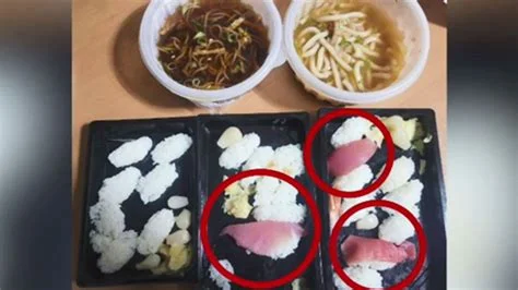 초밥이 식었다며 환불 요청했더니 회만 쏙쏙…보도된 사실과 남은 확인점 관련 이미지