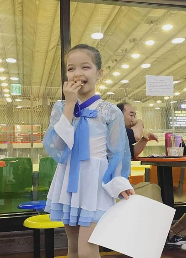 '5개 국어' 박주호 딸 나은, 이번 보도는 무엇을 말하나 관련 이미지
