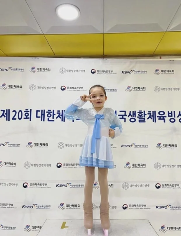 '5개 국어' 박주호 딸 나은, 이번 보도는 무엇을 말하나 관련 이미지