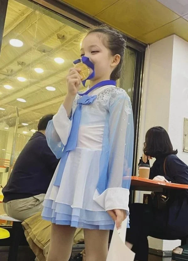 '5개 국어' 박주호 딸 나은, 이번 보도는 무엇을 말하나 관련 이미지