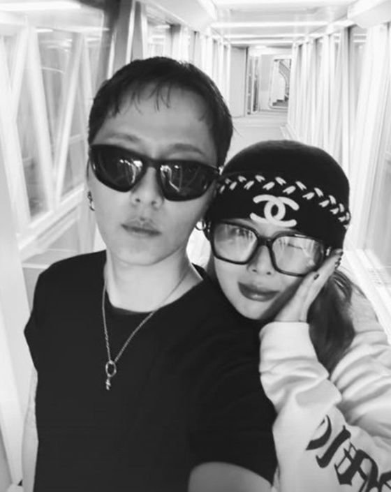 용준형 근황: SNS 사진으로 확산된 '결혼 후 달라진 모습' 보도, 확인된 것과 확인할 점 관련 실제 이미지